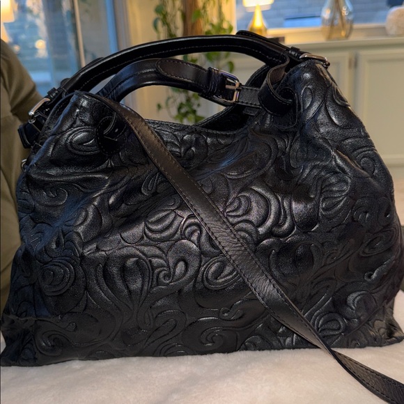 isadora Handbags - ISADORA ITALIAN LEATHER PURSE!